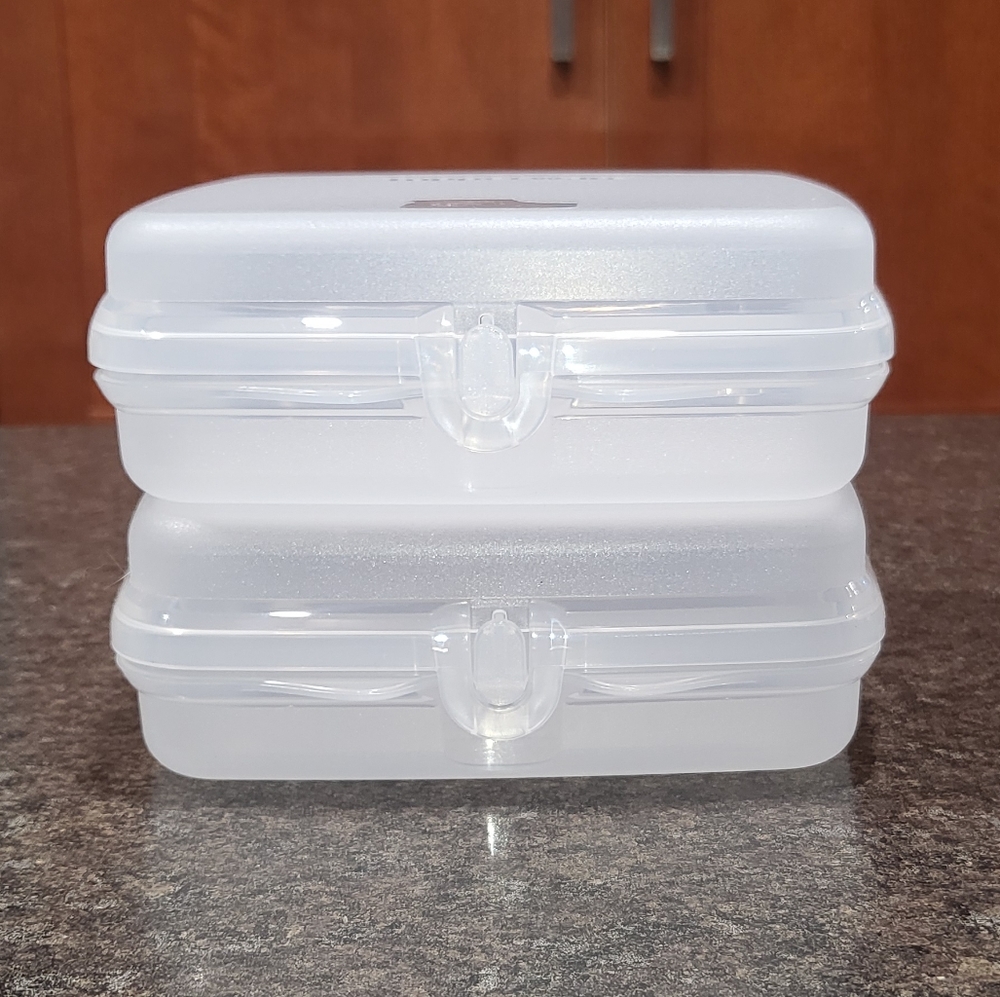 Tupperware Set of 2 Sandwich Keepers